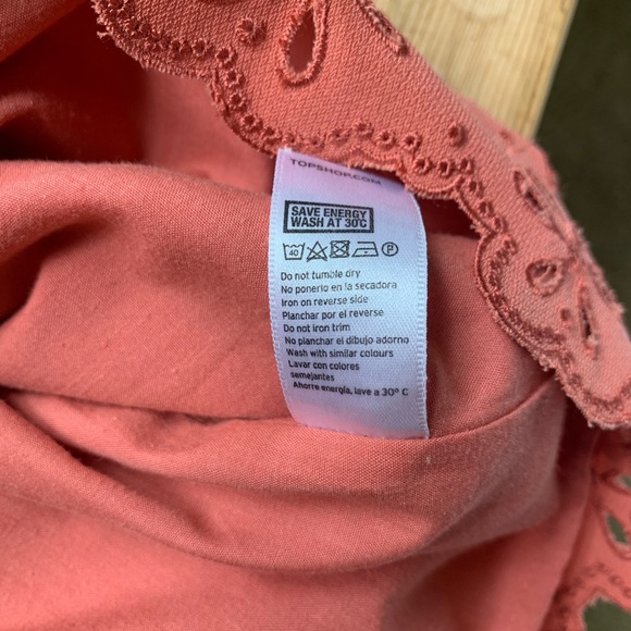 Top shop high waisted scalloped coral shorts - Picture 8 of 8